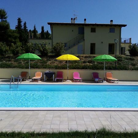 Agriturismo Terra Dei Falchi Castilenti Екстериор снимка